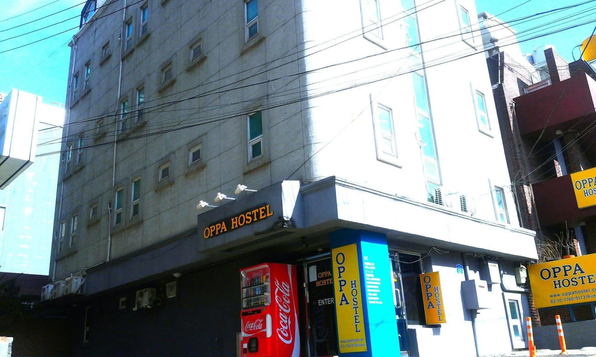 Oppa Hostel Сеул Экстерьер фото