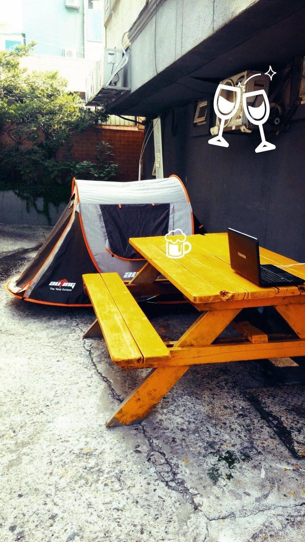 Oppa Hostel Сеул Экстерьер фото