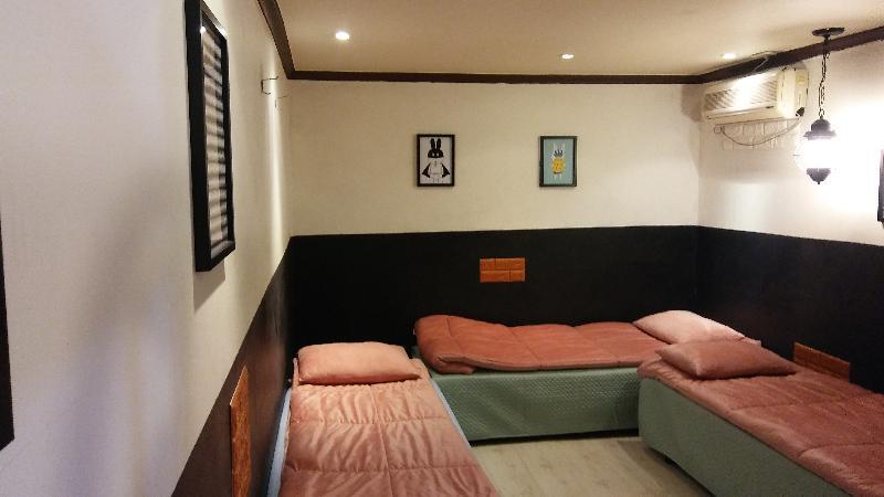 Oppa Hostel Сеул Экстерьер фото
