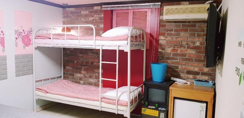 Oppa Hostel Сеул Экстерьер фото